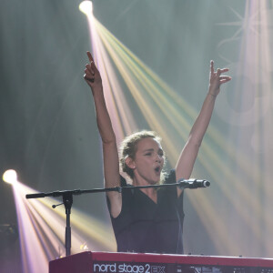 Claire Keim - Foot concert organisé par l'association Huntington Avenir pour le soutien des personnes et des familles touchées par la maladie d'Huntington au Zénith de Saint-Etienne, le 26 mars 2016. © Vincent Dargent/Bestimage