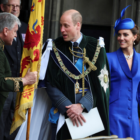 Le prince William et sa femme Kate Middleton quittent la cathédrale Saint Giles à Edimbourg après le couronnement écossais de Charles III et de la reine Camilla. 5 juillet 2023.