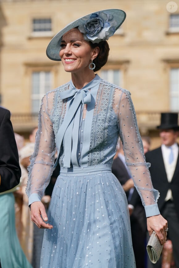 Toujours parfaite, elle sait gérer la pression et maîtrise tout ce qui tourne autour d'elle.
Catherine (Kate) Middleton, princesse de Galles lors d'une Garden Party au palais de Buckingham à Londres, Royaume Uni, le 9 mai 2023, pour célébrer le couronnement du roi et de la reine d'Angleterre. 