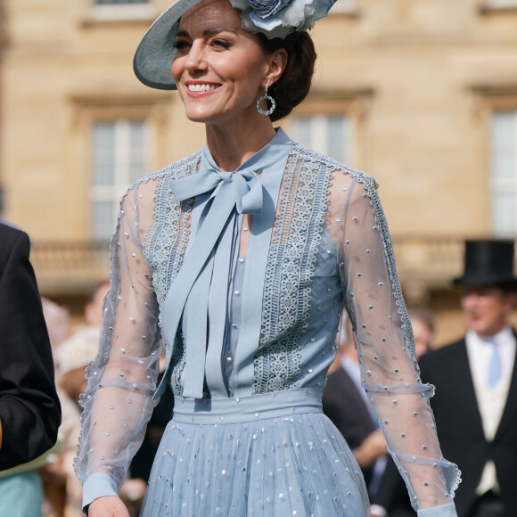 Toujours parfaite, elle sait gérer la pression et maîtrise tout ce qui tourne autour d'elle.
Catherine (Kate) Middleton, princesse de Galles lors d'une Garden Party au palais de Buckingham à Londres, Royaume Uni, le 9 mai 2023, pour célébrer le couronnement du roi et de la reine d'Angleterre. 