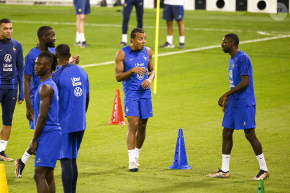 Jules Koundé - Entraînement de l'équipe de France de football, à l'avant-veille de la finale contre l'Argentine lors de la Coupe du Monde 2022 au Qatar (FIFA World Cup Qatar 2022), le 16 décembre 2022. © JB Autissier/Panoramic/Bestimage