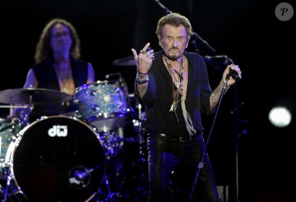 Exclusif - Johnny Hallyday en concert au Vélodrome à Arcachon, où 8500 personnes sont venues l'acclamer. Le 19 juillet 2016 © Patrick Bernard-Thibaud Moritz / Bestimage 