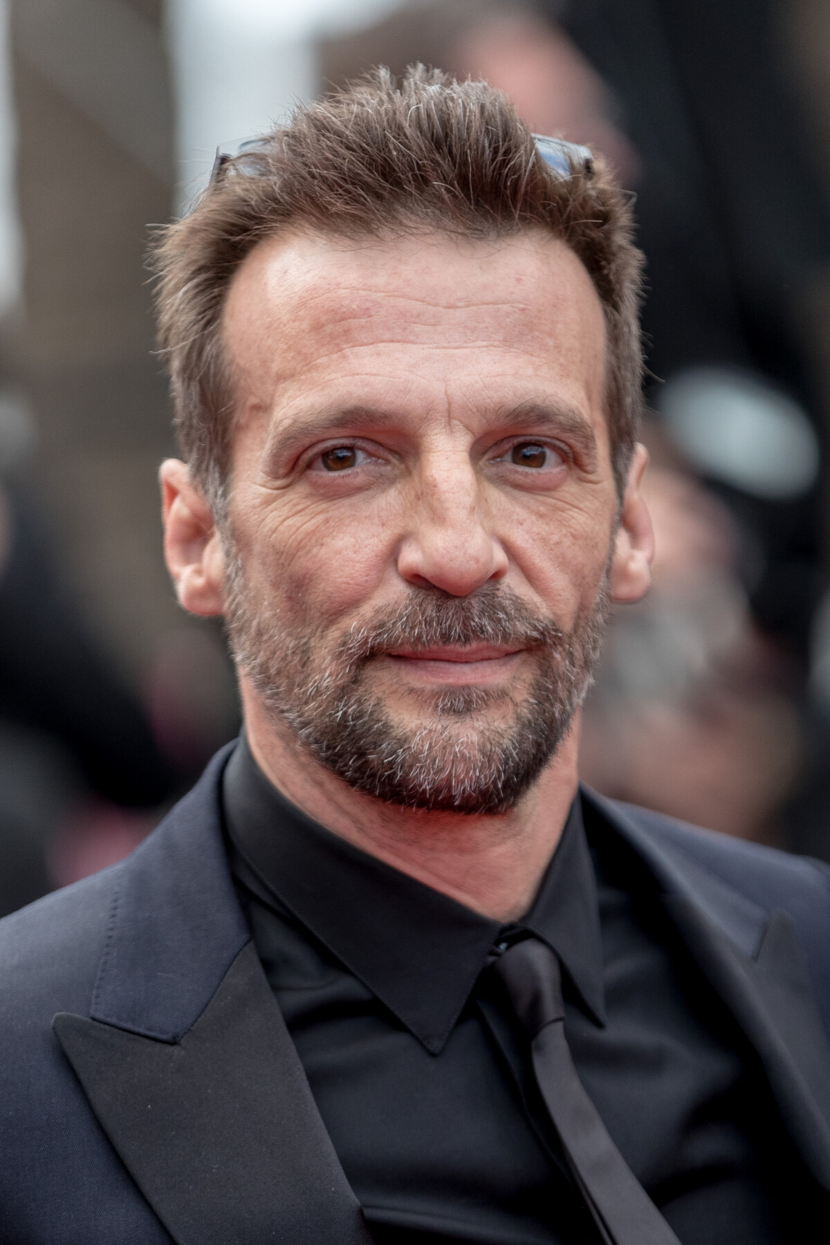 Photo Mathieu Kassovitz Montée des marches du film "Les Misérables