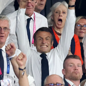 Emmanuel Macron - People dans les tribunes lord du match d'ouverture de la Coupe du Monde de Rugby France 2023 avant le match de la Poule A entre la France et la Nouvelle-Zélande au Stade de France à Saint-Denis le 8 septembre 2023. © Dominique Jacovides/Bestimage 