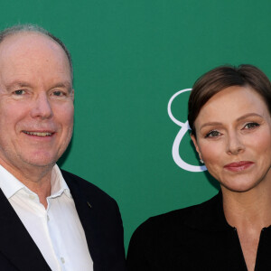 Le prince Albert II de Monaco et la princesse Charlene lors du 19ème trou de golf de la Princess of Monaco Cup 2023 dans les Jardins des Boulingrins (Allée descendante), Place du Casino à Monaco le 6 septembre 2023. © Claudia Albuquerque / Bestimage 