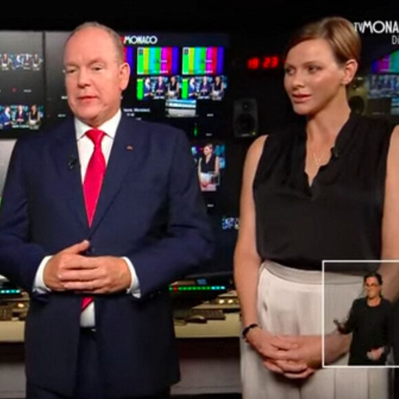 Le prince Albert de Monaco et la princesse Charlene ont assisté vendredi au lancement de la chaîne de télévision TVMonaco, première télévision publique généraliste de la principauté.01/09/2023 © Capture TV Monaco via Bestimage 