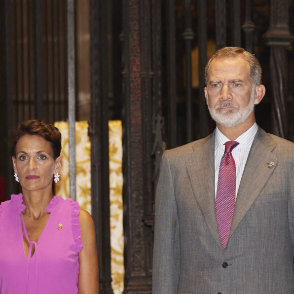 Le roi Felipe VI et la reine Letizia d'Espagne, ont été aperçus hier visitant la cathédrale et l'hôtel de ville de Pampelune à l'occasion du 600ème anniversaire du privilège de l'Union à Pampelune. 
Le roi Felipe VI et la reine Letizia d'Espagne, visitent la cathédrale et l'hôtel de ville de Pampelune pour célébrer le 6ème centenaire du privilège de l'Union à Pampelune, Navarre, Espagne, le 8 septembre 2023.