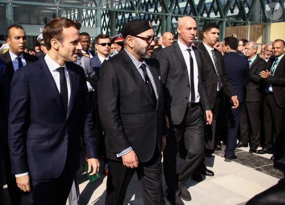 Le président de la République française Emmanuel Macron et le roi Mohammed VI du Maroc arrivent pour l'inauguration de la ligne à grande vitesse Tanger-Casablanca à la gare de Tanger-Ville à Tanger, Maroc, le 15 novembre 2018. © Marwane Sobai/Bestimage 