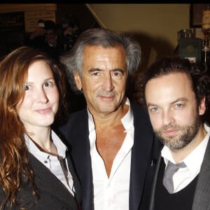 Info - Justine Lévy et Patrick Mille se sont mariés - BERNARD HENRI LEVY, SA FILLE JUSTINE LEVY ET SON COMPAGNON PATRICK MILLE - SOIREE AU CAFE DE FLORE A L'OCCASION DU 20EME ANNIVERSAIRE DE "LA REGLE DU JEU" A PARIS  