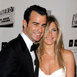 L'occasion d'évoquer son ancien couple avec l'acteur Justin Theroux.
Jennifer Aniston, Justin Theroux - Le 26eme gala "American Cinematheque Award" a Beverly Hills, le 15 novembre 2012.