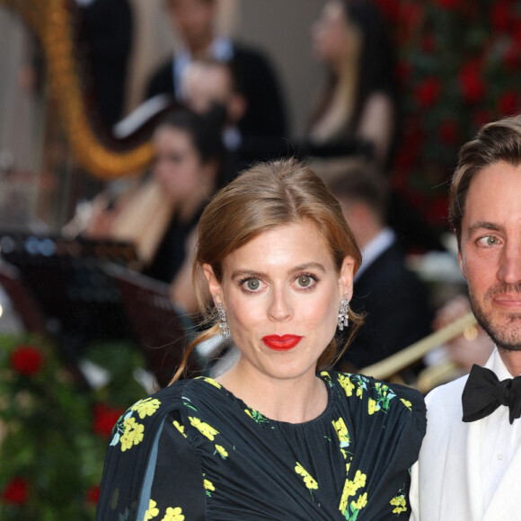 Princesse Beatrice, Edoardo Mapelli Mozzi - Tapis rouge du Vogue World Londres au théâtre Royal Drury Lane. Le 14 septembre 2023.