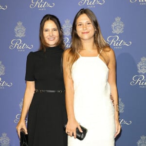Virginie Ledoyen et sa fille Lila - Photocall des 125 ans du Ritz à Paris. Le 14 septembre 2023. © Coadic Guirec / Bestimage