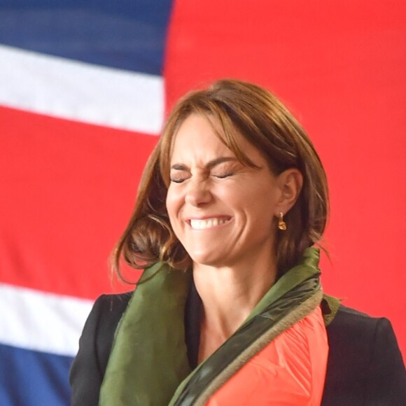 Une nouvelle pour l'instant pas du tout confirmée
Catherine (Kate) Middleton, princesse de Galles, lors d'une visite à la Royal Naval Air Station (RNAS) Yeovilton, près de Yeovil dans le Somerset, l'une des deux principales stations aériennes de la Royal Navy et l'un des aérodromes militaires les plus fréquentés du Royaume-Uni, le lundi 18 septembre 2023. 