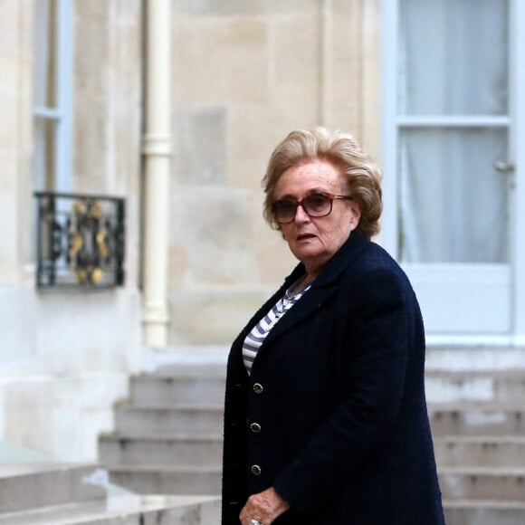 Bernadette Chirac - Remise de decorations au Palais de l'Elysee par le President de la Republique, Francois Hollande a Paris le 9 octobre 2013.