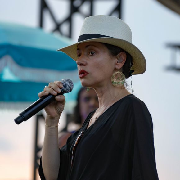 Tina Arena - Balances avant le concert lors de la journée de l'association "Enfant Star & Match" à la Pinede de Juan Les Pins le 8 juillet 2016.