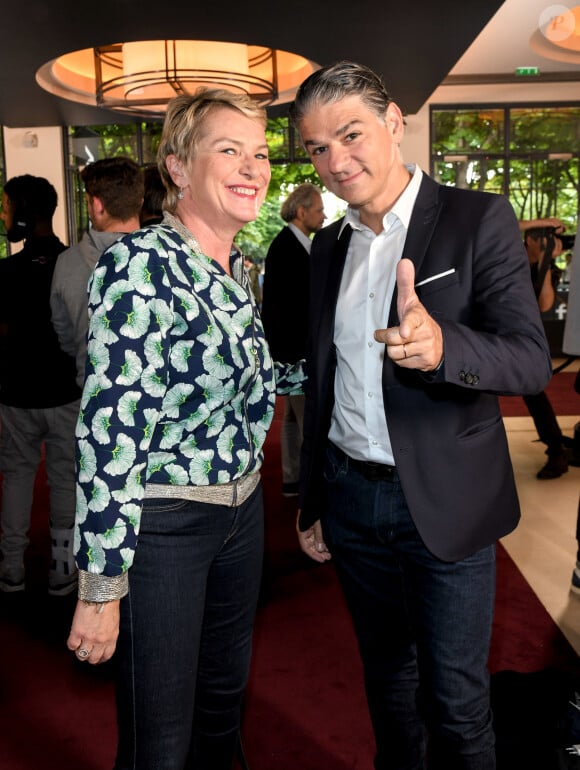 Élise Lucet et Jacques Cardoze au photocall de la conférence de presse de France 2 au théâtre Marigny à Paris le 18 juin 2019 © Coadic Guirec / Bestimage