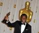 Geoffrey Fletcher pour Precious (laurÃ©at de la meilleure adaptation) dans la ''press room'' des Oscars le 7 mars 2010