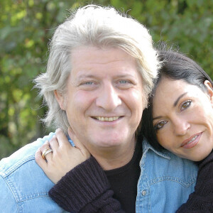 Archives - No Web - Rendez-vous avec Patrick Sébastien et sa femme Nana (Nathalie Bouthot) à Brive-la-Gaillarde, à l'occasion de la 22ème Foire du Livre. Le 6 novembre 2004 © Michel Croizard via Bestimage
