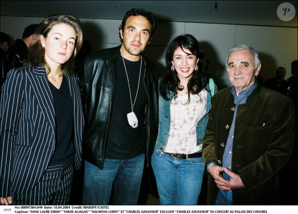 Anne-Laure Sibon aux côtés de Nikos Aliagas, Nolwenn Leroy et Charles Aznavour en concert au Palais des Congrès.