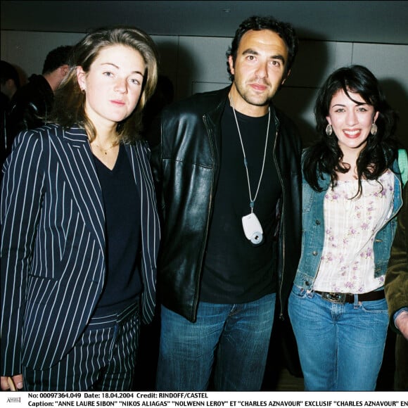 Anne-Laure Sibon aux côtés de Nikos Aliagas, Nolwenn Leroy et Charles Aznavour en concert au Palais des Congrès.