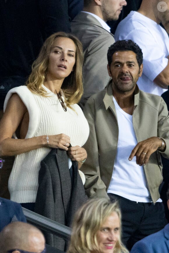 Mélissa Theuriau et son mari Jamel Debbouze - People assistent au match aller de la Ligue des Champions entre le Paris Saint-Germain et la Juventus (2-1) au Parc des Princes à Paris le 6 septembre 2022. 