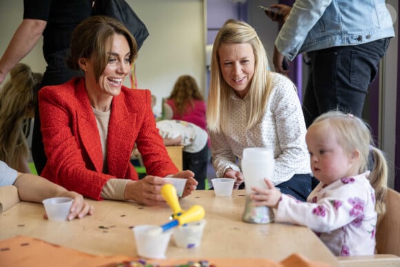 Catherine (Kate) Middleton, princesse de Galles se rend au centre éducatif Orchards de Milton Regis à Sittingbourne le 27 septembre 2023. 