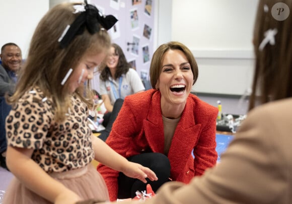 Catherine (Kate) Middleton, princesse de Galles se rend au centre éducatif Orchards de Milton Regis à Sittingbourne le 27 septembre 2023. 