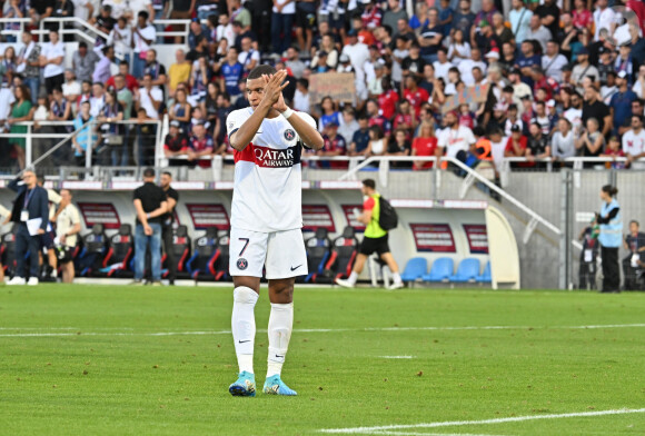 Kylian Mbappe (psg) lors du match de Ligue 1 Uber Eats "Clermont Foot - PSG (0-0)" au stade Gabriel-Montpied, le 30 septembre 2023. 