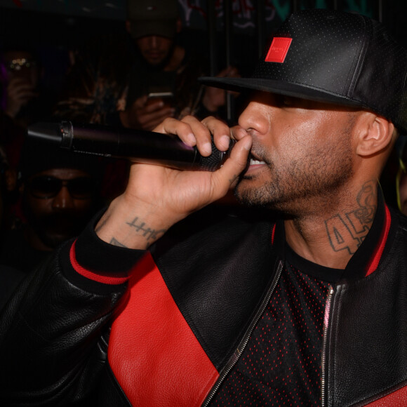 Exclusif - Le rappeur Booba fête son 41ème anniversaire au club Hobo et par la même occasion lance sa bouteille de Whisky nommée "Duc" à Paris le 12 décembre 2017. © Rachid Bellak/Bestimage 