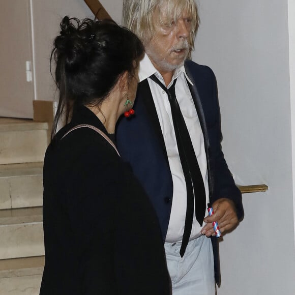 Renaud et sa compagne Cerise lors de l'avant-première du film "Le Consentement" au cinéma L'Arlequin à Paris le 2 octobre 2023. © Marc Ausset-Lacroix / Bestimage