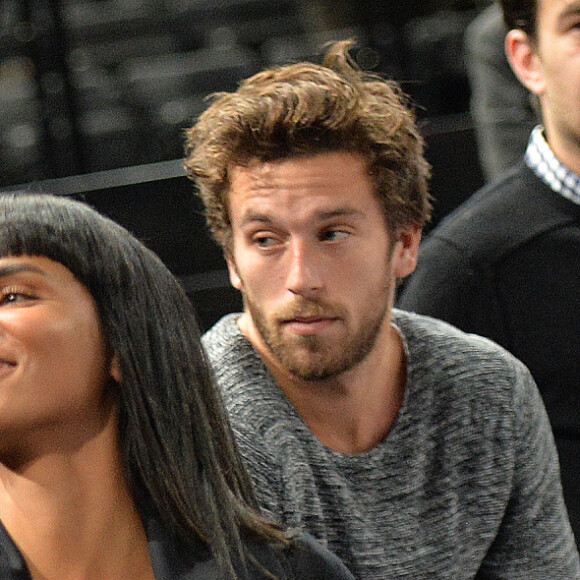 Shy'm (Tamara Marthe) et son petit-ami Benoît Paire - La chanteuse Shy'm (Tamara Marthe) encourage son petit-ami Benoît Paire lors du tournoi BNP Paribas Masters à l'Accor Hotels Arena à Paris le 3 novembre 2015. Malgré les encouragements de sa dulcinée, Benoît Paire à été éliminé par Gilles Simon au 2e tour du BNP Paribas Masters (6-4, 4-6, 6-1). © Veeren / Bestimage