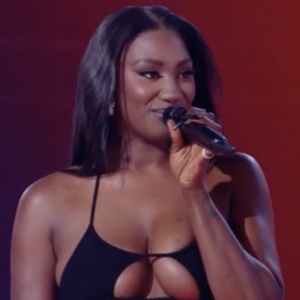 Aya Nakamura peut prétender à un MTV EMA Award cette année
Aya Nakamura dans The Voice, la finale. TF1