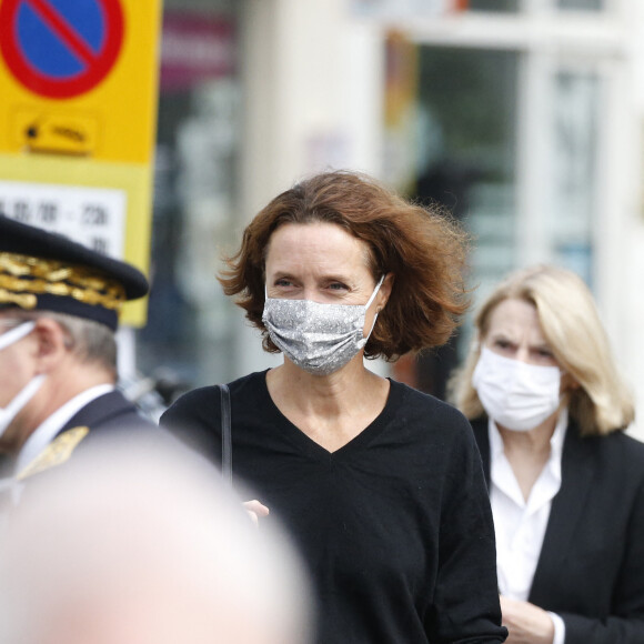 Édith Chabre, la femme d'Edouard Philippe - Culte d'action de grâce célébré en mémoire d'Antoine Rufenacht ( homme politique et ancien maire du Havre) en l'Eglise Saint-Joseph au Havre le 10 septembre 2020. © Alain Guizard / Bestimage