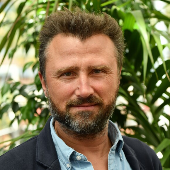 Alexandre Brasseur durant un photocall pour la série "Demain nous appartient" dans le cadre du 58ème Festival de Télévision de Monte Carlo au Grimaldi Forum à Monaco le 16 juin 2018. © Bruno Bebert / Bestimage
