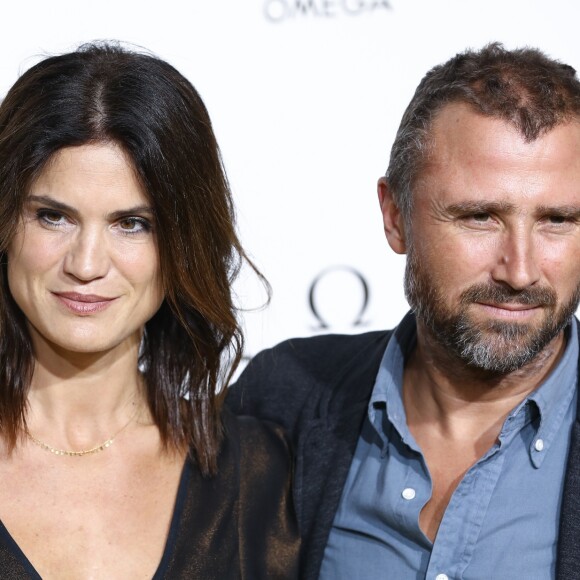Alexandre Brasseur et sa femme Juliette - Photocall de la soirée "Her Time" Omega à l'hôtel de Sully à Paris le 29 septembre 2017. © Cyril Moreau/Bestimage