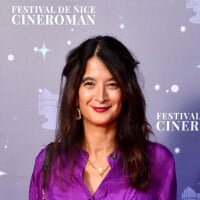 PHOTOS Nicolas Duvauchelle très proche de sa fiancée Chloé Roy, Sylvie Testud ose la dentelle au Festival CinéRoman