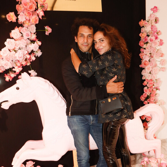 Exclusif - Tomer Sisley et sa femme Sandra - Soirée d'ouverture de la première boutique parisienne de la marque Aparanjän à Paris, France, le 29 septembre 2023. Soirée organisée par Sandra Sysley de Sandra & Co. © Christophe Clovis / Bestimage