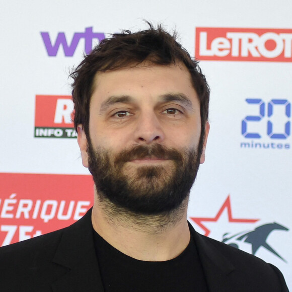 Pio Marmaï - Les célébrités assistent au Grand Prix d'Amérique 2023 à l'hippodrome de Vincennes, à Paris le 29 janvier 2023.