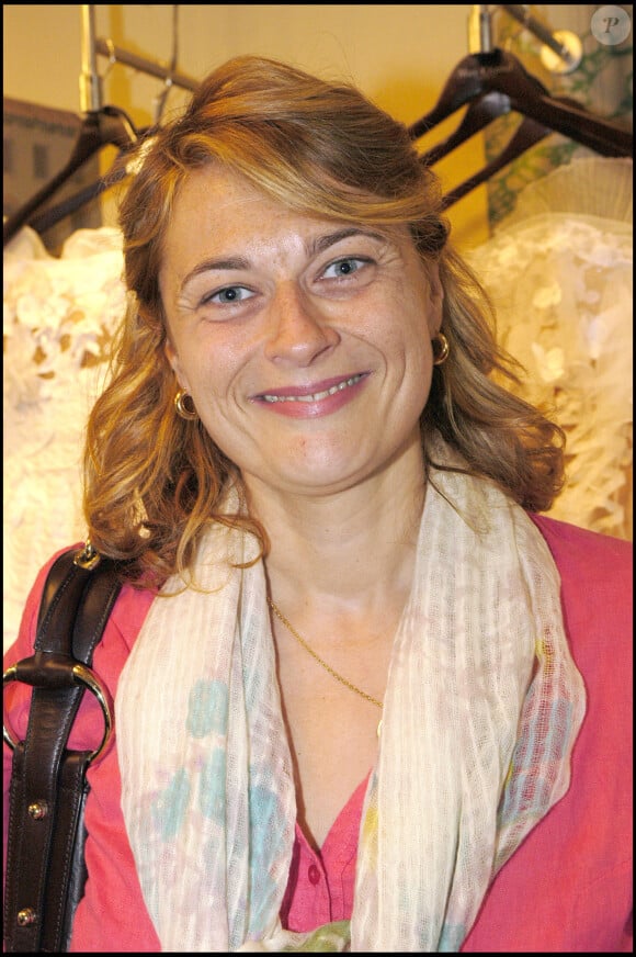 Sonia Dubois - Soirée pour le baptême de la rose "Fiona Gelin" à Paris.