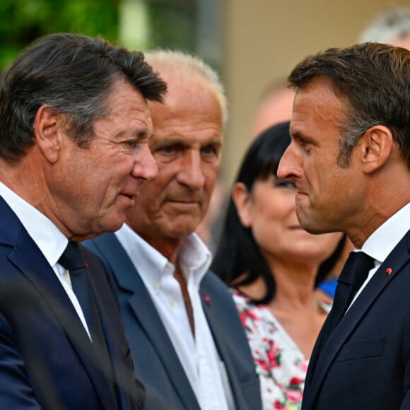 Christian Estrosi, maire de Nice - Le président Emmanuel Macron et sa femme Brigitte assistent à la cérémonie du 79ème anniversaire de la libération de la ville de Bormes-les-Mimosas le 17 août 2023. © Philippe Magoni / Pool / Bestimage 