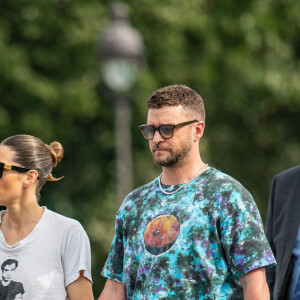 Justin Timberlake et sa femme Jessica Biel sont allés se promener dans la capitale après avoir déjeuner au Café de l'Esplanade à Paris, France, le 23 juin 2022, lors de la mode Homme printemps-été 2023. 