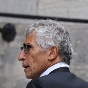 Nagui - Arrivées des célébrités aux obsèques de Jane Birkin en l'église Saint-Roch à Paris. Le 24 juillet 2023 © Jacovides-KD Niko / Bestimage