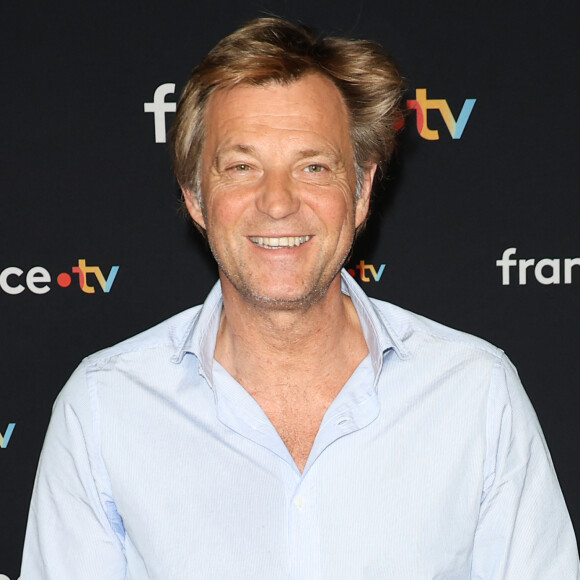 Laurent Delahousse est connu et reconnu de tous. Il est l'un des journalistes les plus célèbres de France.
Laurent Delahousse au photocall pour la conférence de presse de rentrée de France TV à la Grande Halle de la Villette à Paris, France. © Coadic Guirec/Bestimage