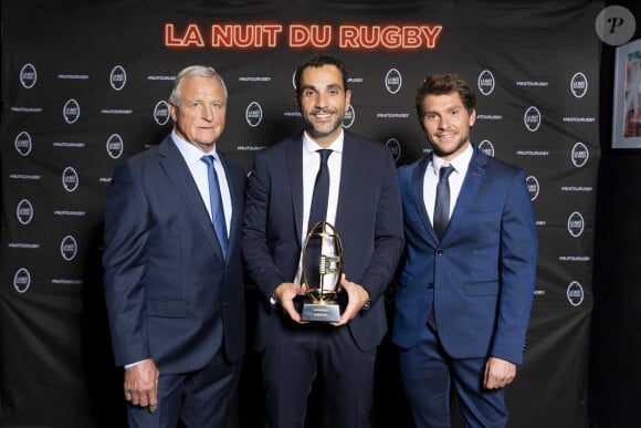 Daniel Dubroca, Mathieu Raynal et Benjamin Daviet - Soirée de la 18ème édition de la Nuit du Rugby à l'Olympia, Paris le 26 septembre 2022. © Pierre Perusseau/Bestimage