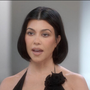 Kourtney Kardashian immortalisée dans un épisode de "The Kardashians". Septembre, 2023. (Backgrid UK/ Bestimage)