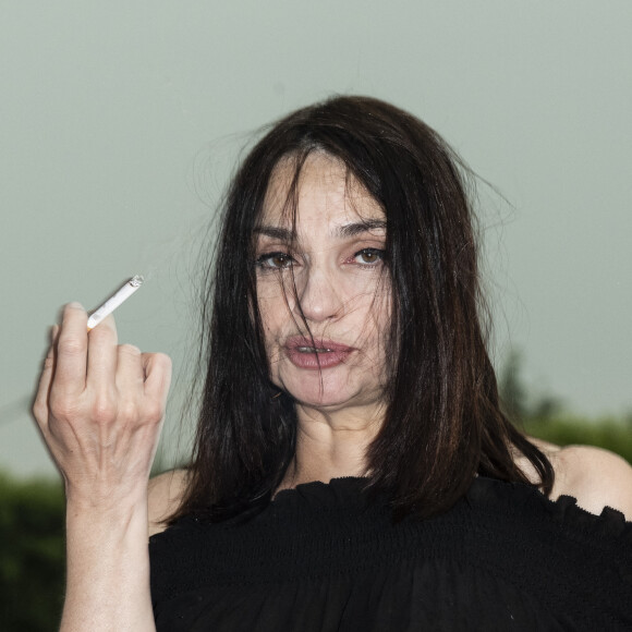 Béatrice Dalle - Arrivées à la cérémonie de clôture du festival Plurielles à Compiègne, France, le 19 juin 2021. © Pierre Perusseau/Bestimage 