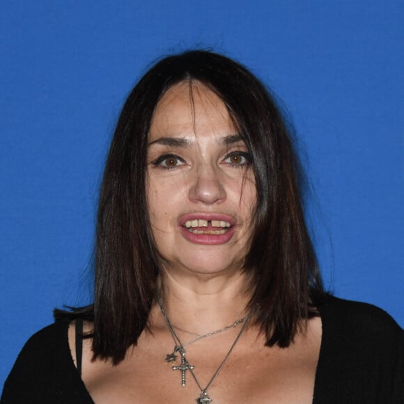 Béatrice Dalle - Photocall de la série "10%" au cinéma CGR dans le cadre du Festival du film francophone d'Angoulême (28 août - 2 septembre 2020), le 2 septembre 2020.