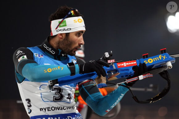 Biathlon : La France remporte le relais messieurs lors de la coupe du monde en Corée avec Simon Desthieux, Martin Fourcade, Simon Fourcade, et Jean Guillaume Beatrix à Pyeongchang le 5 mars 2017.