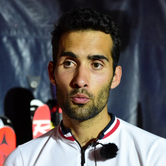 Martin Fourcade - Vente aux enchères "Légende du sport" au profit de l'association Les Etoiles Filantes (association qui aide les familles dont un enfant est atteint du gliome infiltrant du tronc cérébral), dont le parrain de cette année est M.Fourcade, aux Puces du Canal à Lyon. Le 18 septembre 2020 320 000 euros ont été récoltés. Le maillot de Kylian Mbappé a été adjugé à 160 000 euros. © Roman Doucelin / Bestimage