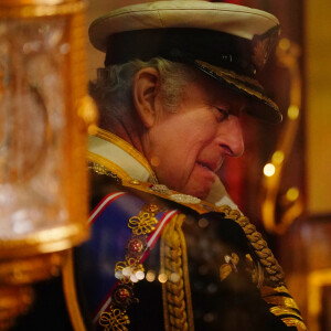 Premier "discours du trône" du roi Charles III d'Angleterre devant la chambre des Lords au palais de Westminster à Londres, le 7 novembre 2023.  King Charles III arrive in the Diamond Jubilee State Coach at the Sovereign's Entrance to the Palace of Westminster ahead of the State Opening of Parliament in the House of Lords, London. Picture date: Tuesday November 7, 2023.